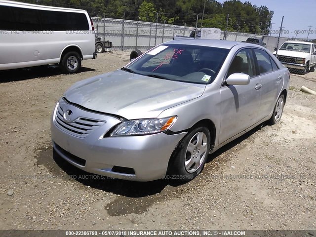 4T1BE46K89U894647 - 2009 TOYOTA CAMRY SE/LE/XLE SILVER photo 2