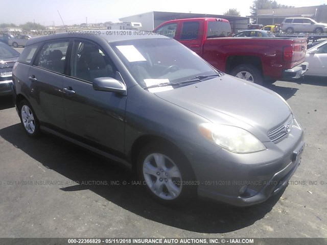 2T1KR32E95C485650 - 2005 TOYOTA COROLLA MATRIX XR GRAY photo 1