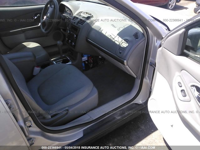 1G1ZS58F98F125961 - 2008 CHEVROLET MALIBU LS ვერცხლისფერი ფოტო 5