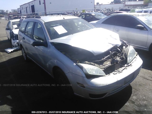 1FAFP36N85W111450 - 2005 FORD FOCUS ZXW SILVER photo 1