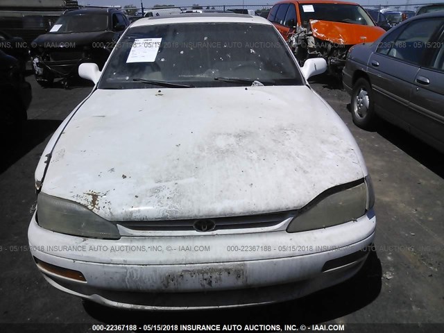 JT2BG12K4T0409320 - 1996 TOYOTA CAMRY DX/LE/XLE თეთრი ფოტო 6