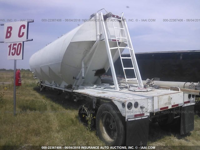 J40991 - 1973 FRUEHAUF BULK TRAILER  WHITE photo 3