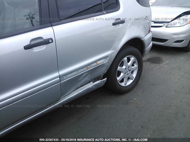 4JGAB72E5XA063272 - 1999 MERCEDES-BENZ ML 430 银色 照片 6