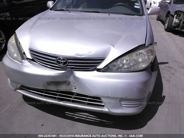 4T1BE30KX5U393689 - 2005 TOYOTA CAMRY LE/XLE/SE 银色 照片 6