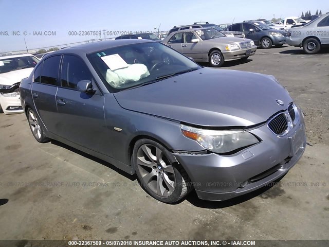 WBANB33544B113112 - 2004 BMW 545 I GRAY photo 1