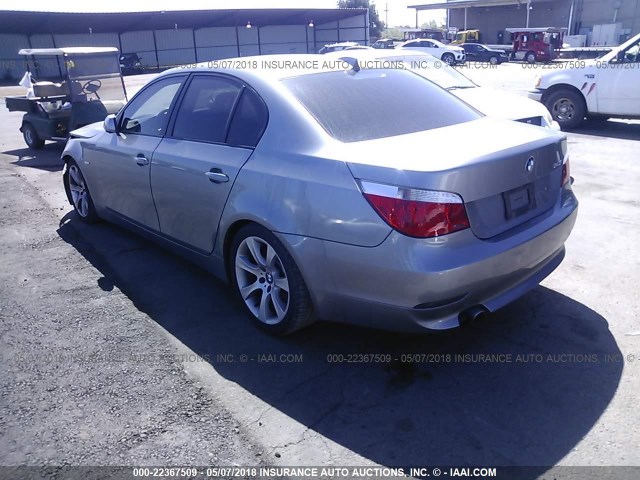 WBANB33544B113112 - 2004 BMW 545 I GRAY photo 3