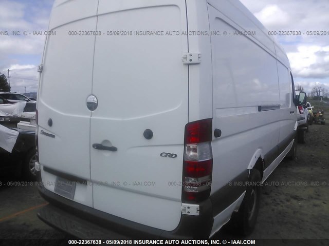 WDYPE845675212925 - 2007 FREIGHTLINER Sprinter 2500 WHITE photo 4