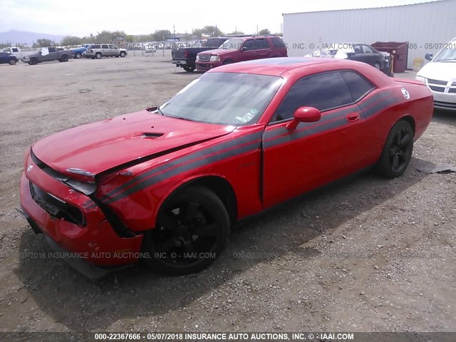 2B3CJ4DV2AH121697 - 2010 DODGE CHALLENGER SE RED photo 2