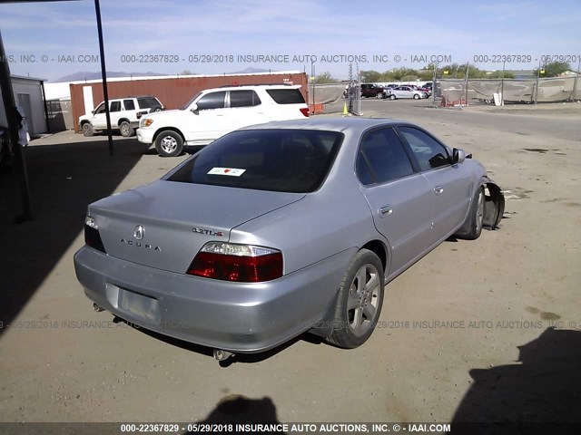 19UUA56922A024073 - 2002 ACURA 3.2TL TYPE-S SILVER photo 4