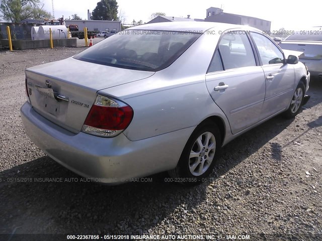 4T1BE30K25U594180 - 2005 TOYOTA CAMRY LE/XLE/SE 灰色 照片 4