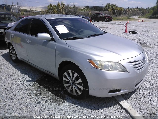 4T1BE46K99U310059 - 2009 TOYOTA CAMRY SE/LE/XLE SILVER photo 1