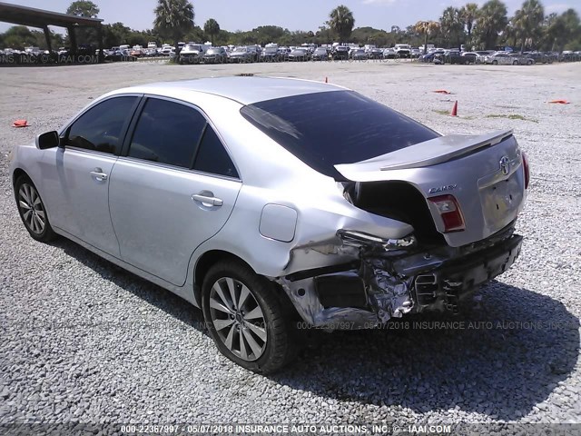 4T1BE46K99U310059 - 2009 TOYOTA CAMRY SE/LE/XLE SILVER photo 3