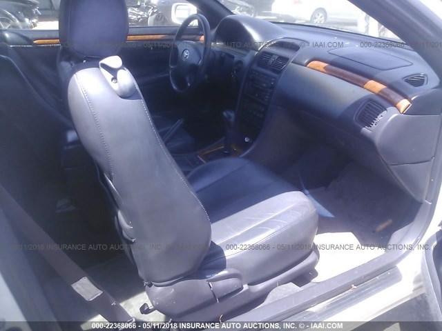 2T1FF28P92C590486 - 2002 TOYOTA CAMRY SOLARA SE/SLE 白色 照片 5