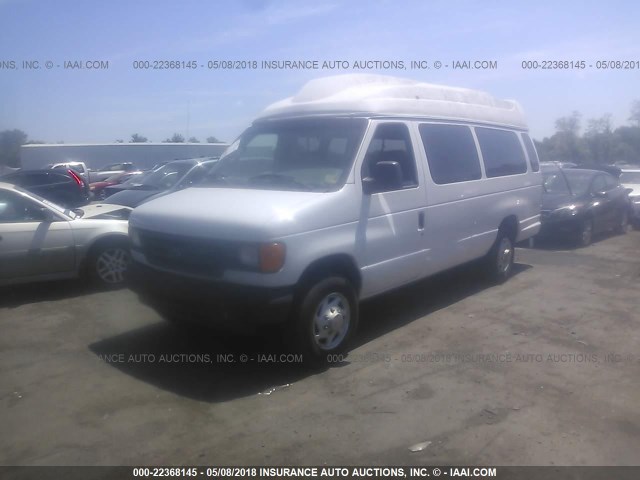 1FTNS24L84HB55547 - 2004 FORD ECONOLINE E250 VAN WHITE photo 2