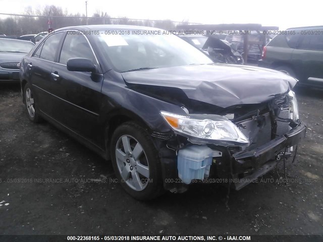 4T1BF3EK8BU664010 - 2011 TOYOTA CAMRY SE/LE/XLE BLACK photo 1