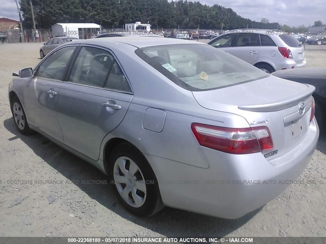 4T1BE46KX7U511319 - 2007 TOYOTA CAMRY NEW GENERAT CE/LE/XLE/SE SILVER photo 3