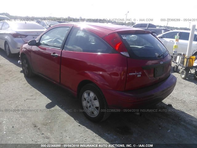 1FAHP31N37W217887 - 2007 FORD FOCUS ZX3/S/SE/SES RED photo 3