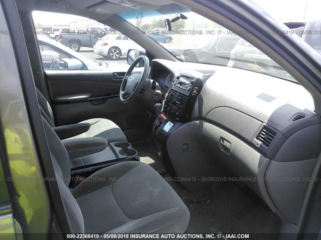 5TDZA23C14S026793 - 2004 TOYOTA SIENNA CE/LE GRAY photo 5