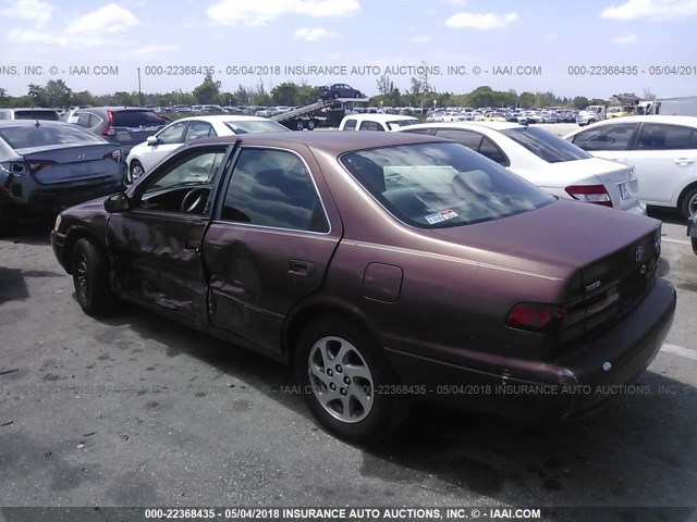 4T1BG22K9WU262580 - 1998 TOYOTA CAMRY CE/LE/XLE BURGUNDY photo 3