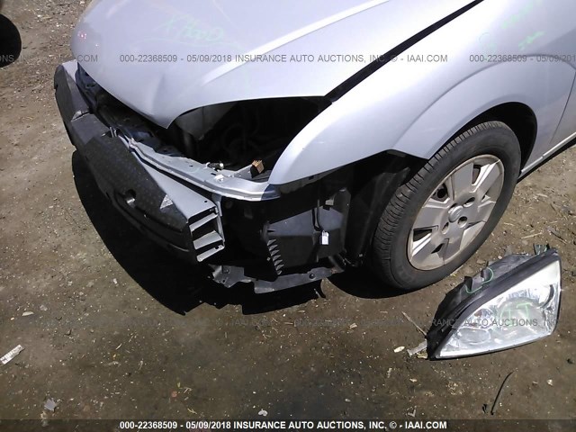 1FAHP34N47W214024 - 2007 FORD FOCUS ZX4/S/SE/SES 银色 照片 6