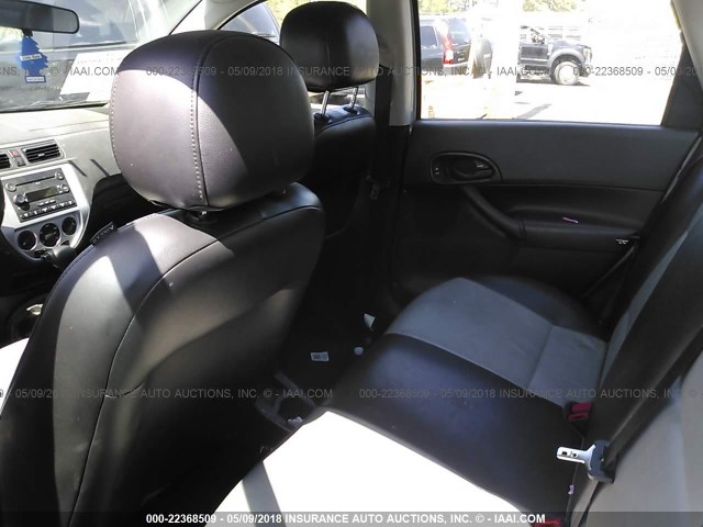 1FAHP34N47W214024 - 2007 FORD FOCUS ZX4/S/SE/SES 银色 照片 8