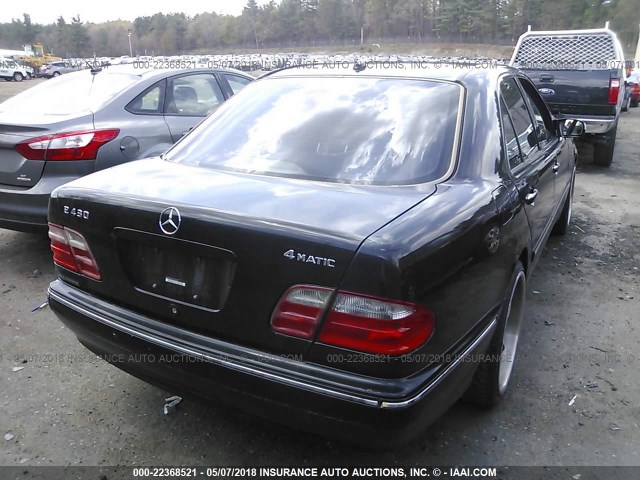 WDBJF83J6YX033835 - 2000 MERCEDES-BENZ E 430 BLACK photo 4