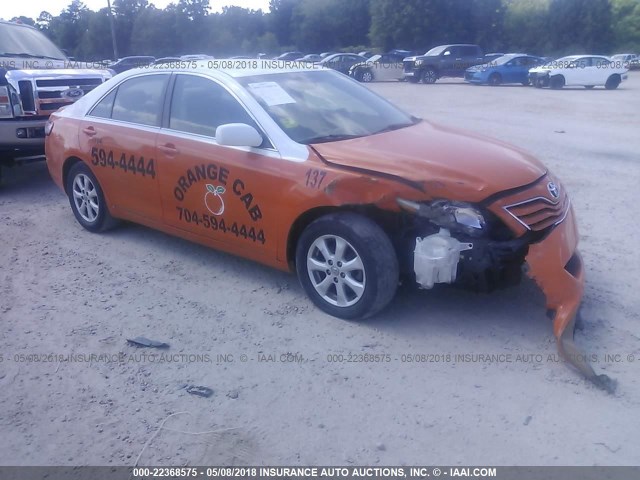 4T1BF3EK0BU635164 - 2011 TOYOTA CAMRY SE/LE/XLE ნარინჯისფერი ფოტო 1