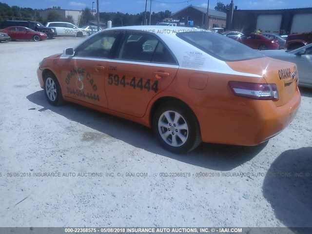 4T1BF3EK0BU635164 - 2011 TOYOTA CAMRY SE/LE/XLE ნარინჯისფერი ფოტო 3