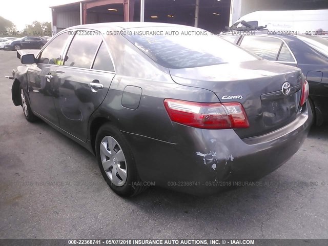 4T1BE46K18U202811 - 2008 TOYOTA CAMRY CE/LE/XLE/SE GRAY photo 3