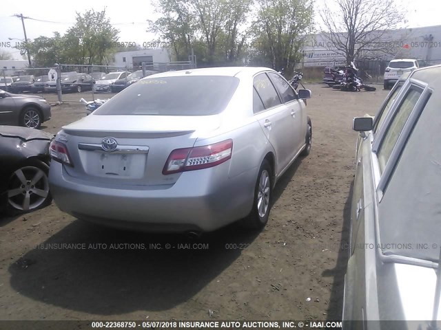 4T4BF3EK0AR005911 - 2010 TOYOTA CAMRY SE/LE/XLE 银色 照片 4