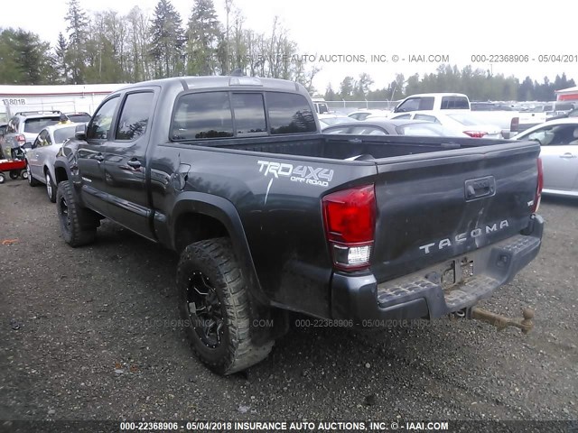 3TMDZ5BN6GM003344 - 2016 TOYOTA TACOMA DBL CAB/SR5/TRD SPORT/OR GRAY photo 3