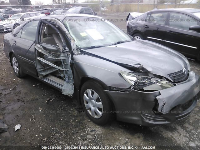 4T1BE32K53U725208 - 2003 TOYOTA CAMRY LE/XLE/SE GRAY photo 1