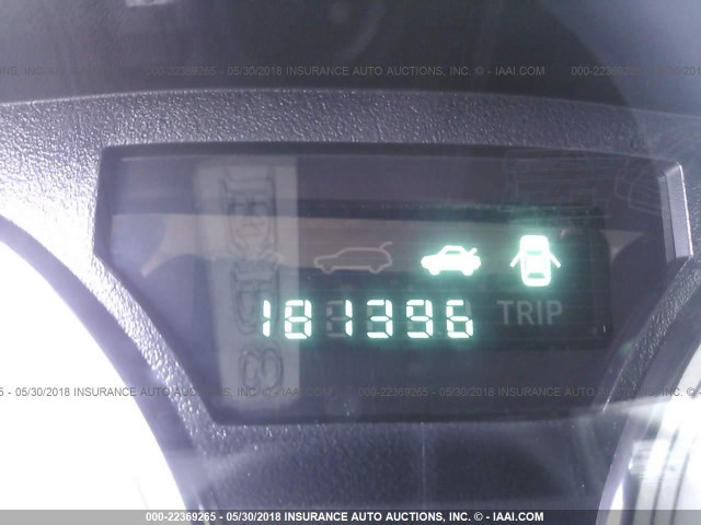 2C3JA43R05H584099 - 2005 CHRYSLER 300 SILVER photo 7