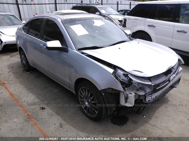 1FAHP3GN3AW257885 - 2010 FORD FOCUS SES SILVER photo 1