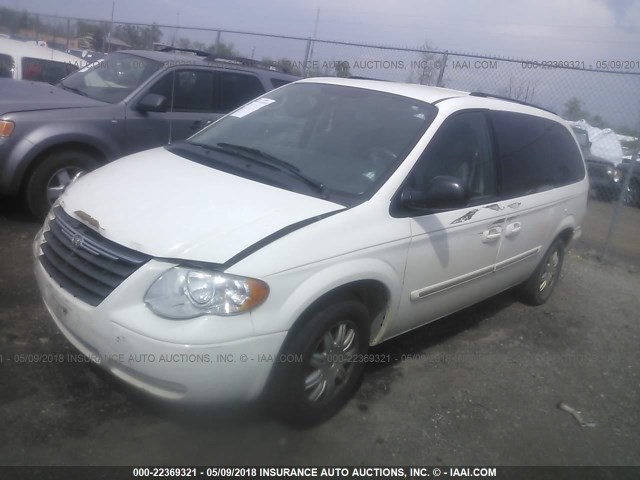 2A4GP54L87R267425 - 2007 CHRYSLER TOWN & COUNTRY TOURING WHITE photo 2