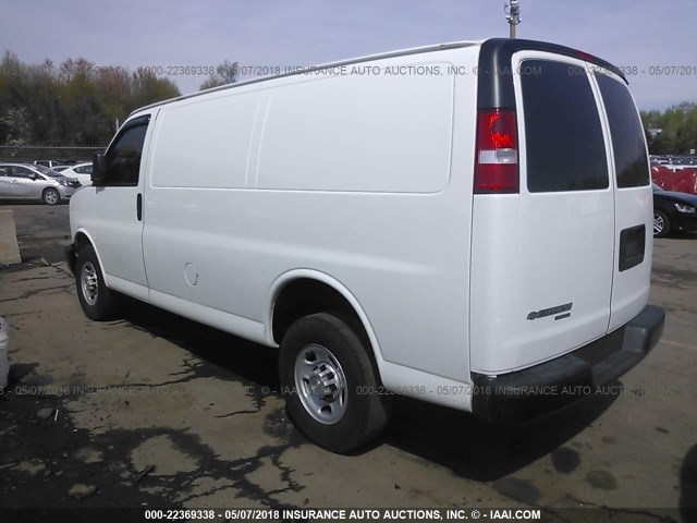 1GCWGFCF4F1265600 - 2015 CHEVROLET EXPRESS G2500  WHITE photo 3