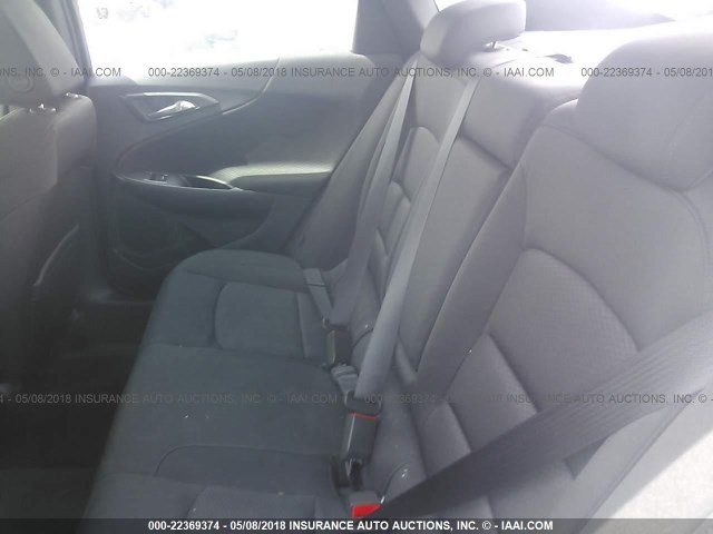 1G1ZB5ST5JF142633 - 2018 CHEVROLET MALIBU LS ვერცხლისფერი ფოტო 8