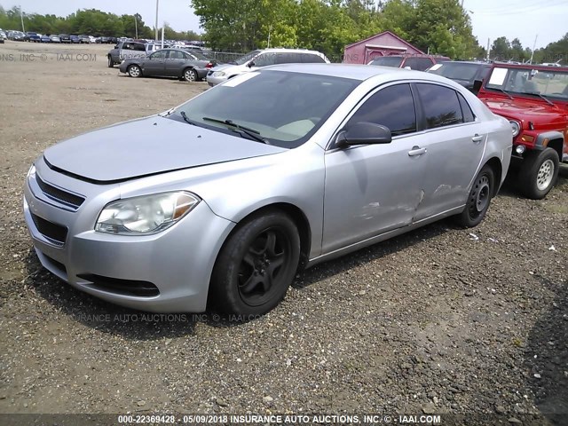 1G1ZA5E01AF230115 - 2010 CHEVROLET MALIBU LS ნაცრისფერი ფოტო 2