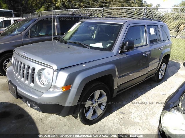 1C4NJPFB2HD184589 - 2017 JEEP PATRIOT LATITUDE SILVER photo 2