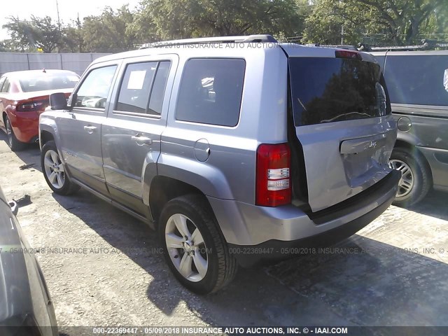 1C4NJPFB2HD184589 - 2017 JEEP PATRIOT LATITUDE SILVER photo 3