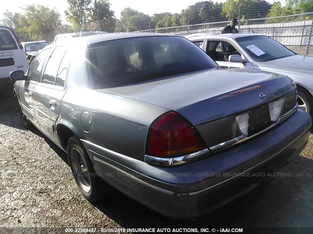 2FAFP74W7WX108306 - 1998 FORD CROWN VICTORIA LX GRAY photo 3