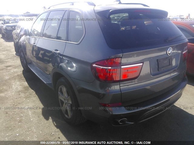 5UXZW0C55CL674983 - 2012 BMW X5 XDRIVE35D GRAY photo 3