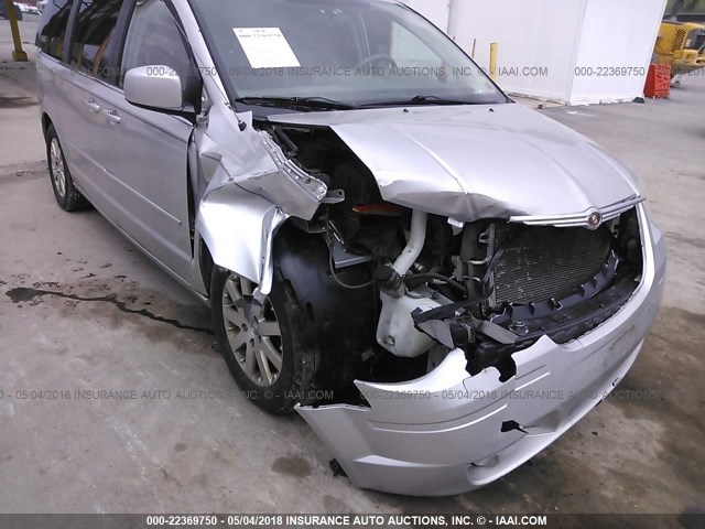 2A8HR54P98R132617 - 2008 CHRYSLER TOWN & COUNTRY TOURING GRAY photo 6