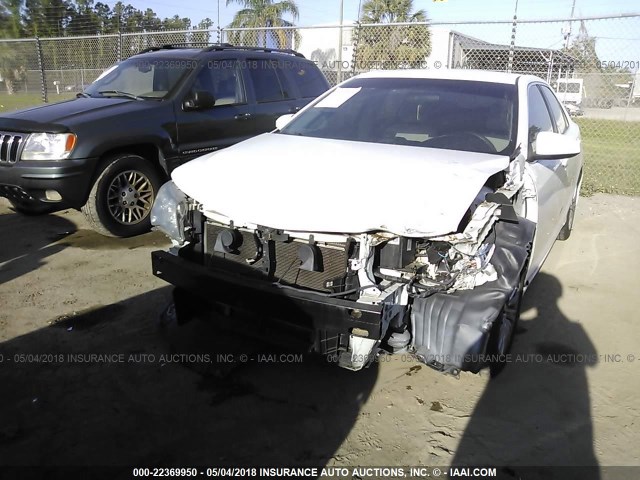 4T4BF1FK5DR285932 - 2013 TOYOTA CAMRY L/SE/LE/XLE 白色 照片 6