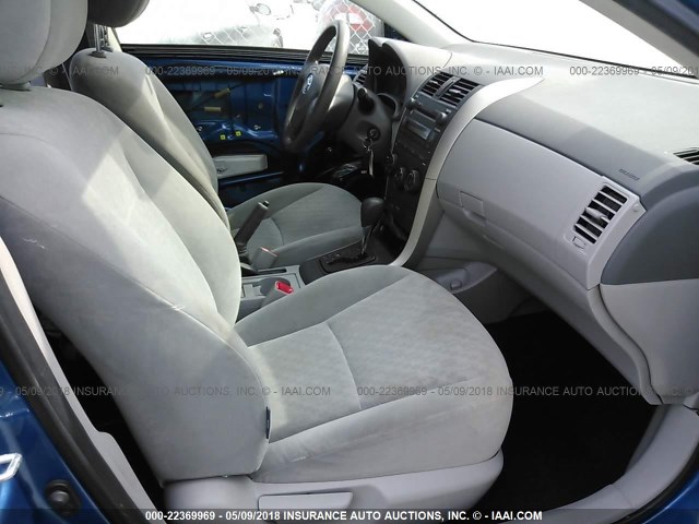JTDBL40E199087032 - 2009 TOYOTA COROLLA LE/XLE BLUE photo 5