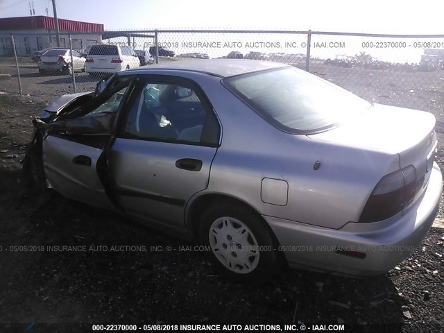 1HGCD5525TA053463 - 1996 HONDA ACCORD DX GOLD photo 3