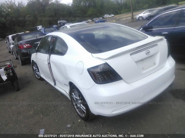 JTKDE177X70216856 - 2007 TOYOTA SCION TC WHITE photo 3