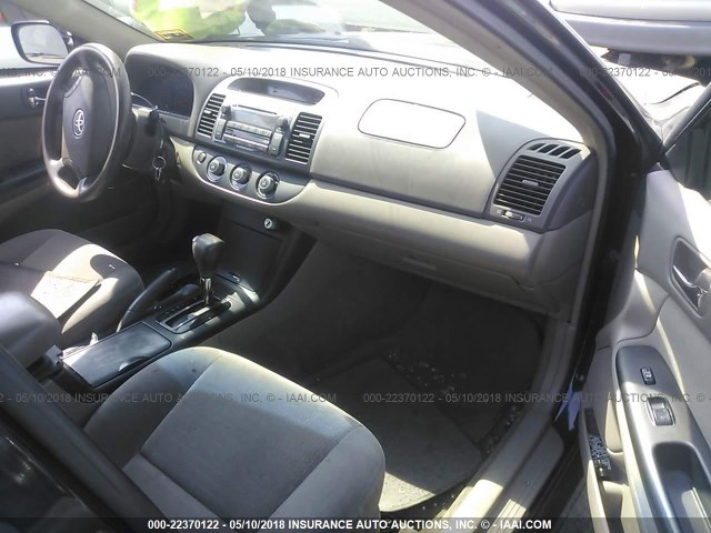 4T1BE32K96U722350 - 2006 TOYOTA CAMRY LE/XLE/SE შავი ფოტო 5