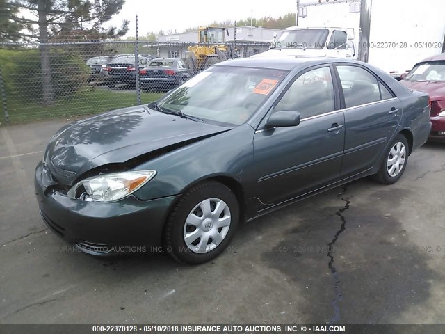 4T1BE32K44U306395 - 2004 TOYOTA CAMRY LE/XLE/SE GREEN photo 2