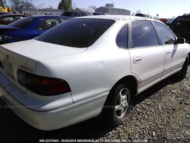 4T1BF18B5WU269630 - 1998 TOYOTA AVALON XL/XLS WHITE photo 4